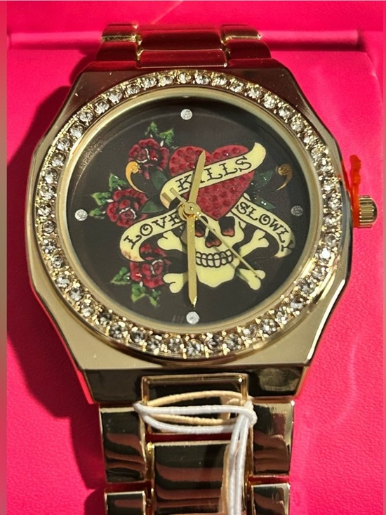 Ed Hardy Accessories - ED HARDY- NIB!! “LOVE KILLS SLOWLY” LADIES WATCH W/ ADJUSTABLE GOLD-TONE BAND